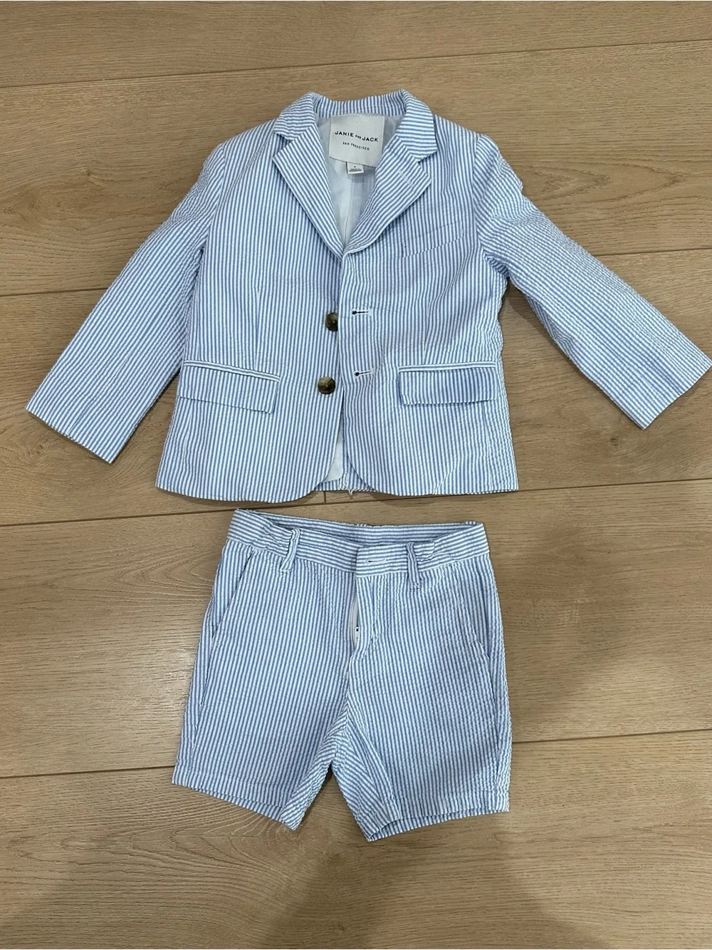 Janie and Jack Boy's Light Blue Striped Seersucker Suit Set (size 3T)